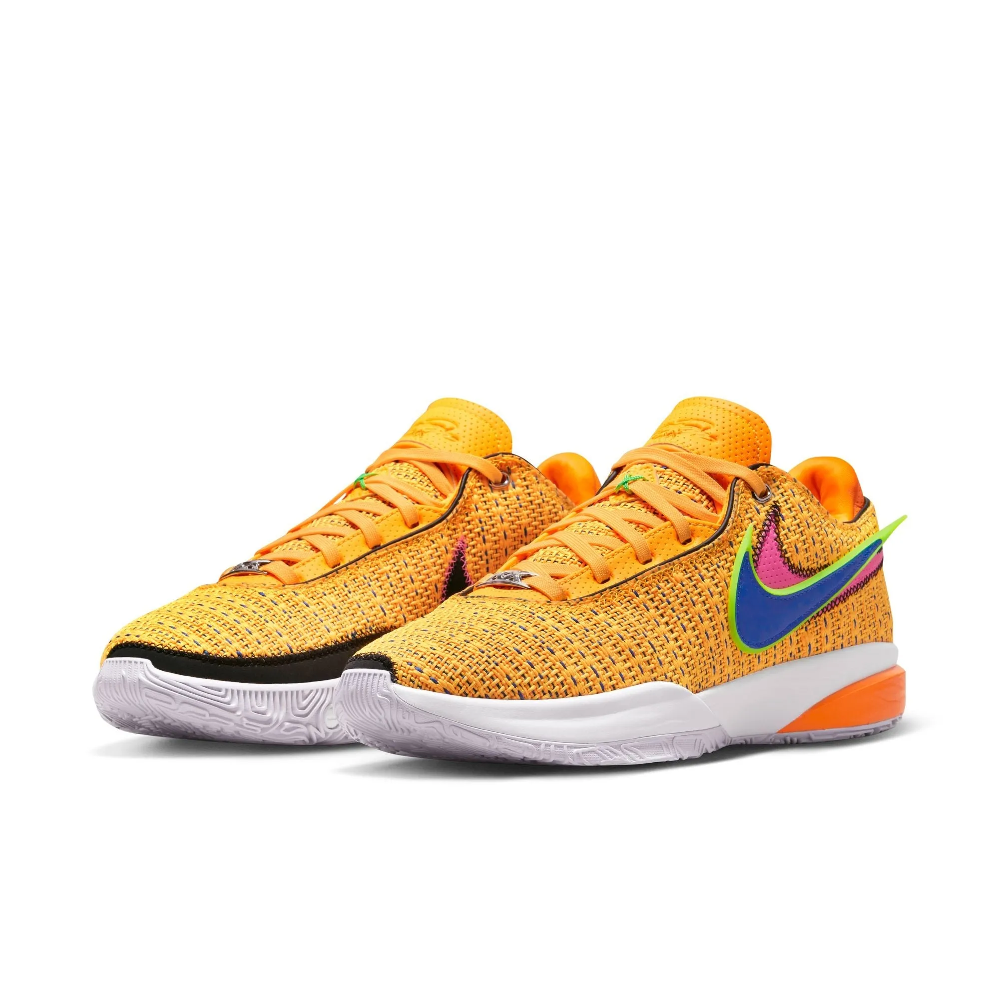 LeBron XX Basketball Shoes